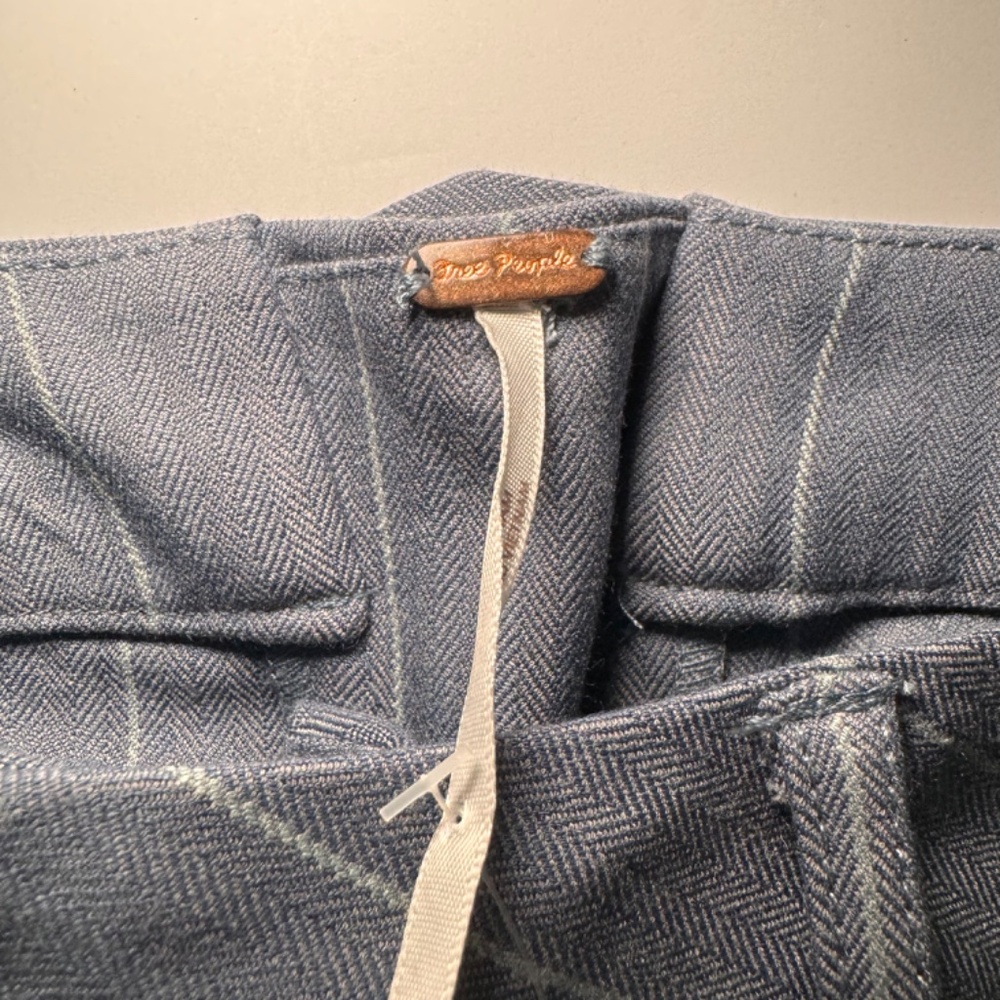 Free People Something About You Trouser Shorts Size 2 Grey Blue Pinstripe NWT - Picture 7 of 7